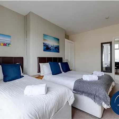 45 The Square דירה *